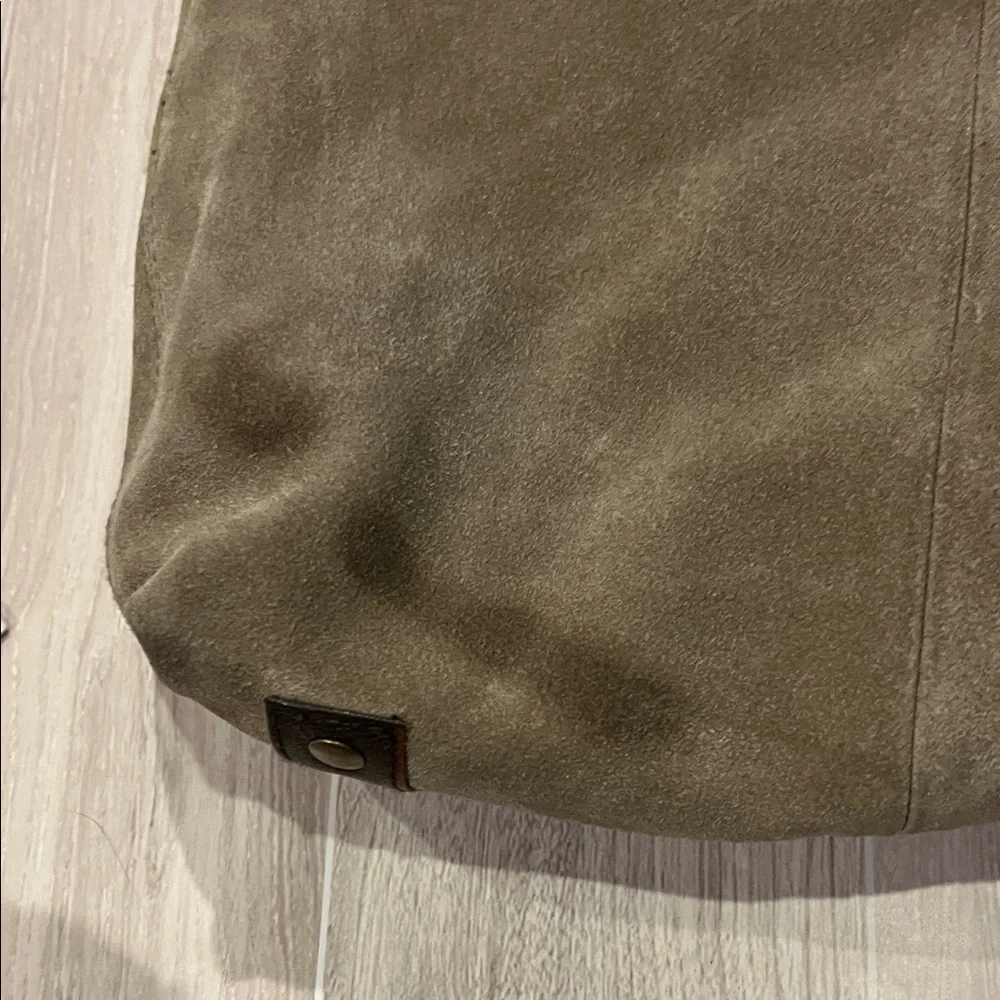 Mi Mu olive green/beige suede unisex Messenger Bag